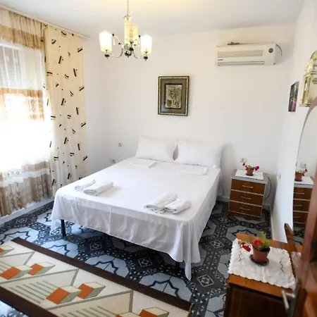 Spring Vacation Berat